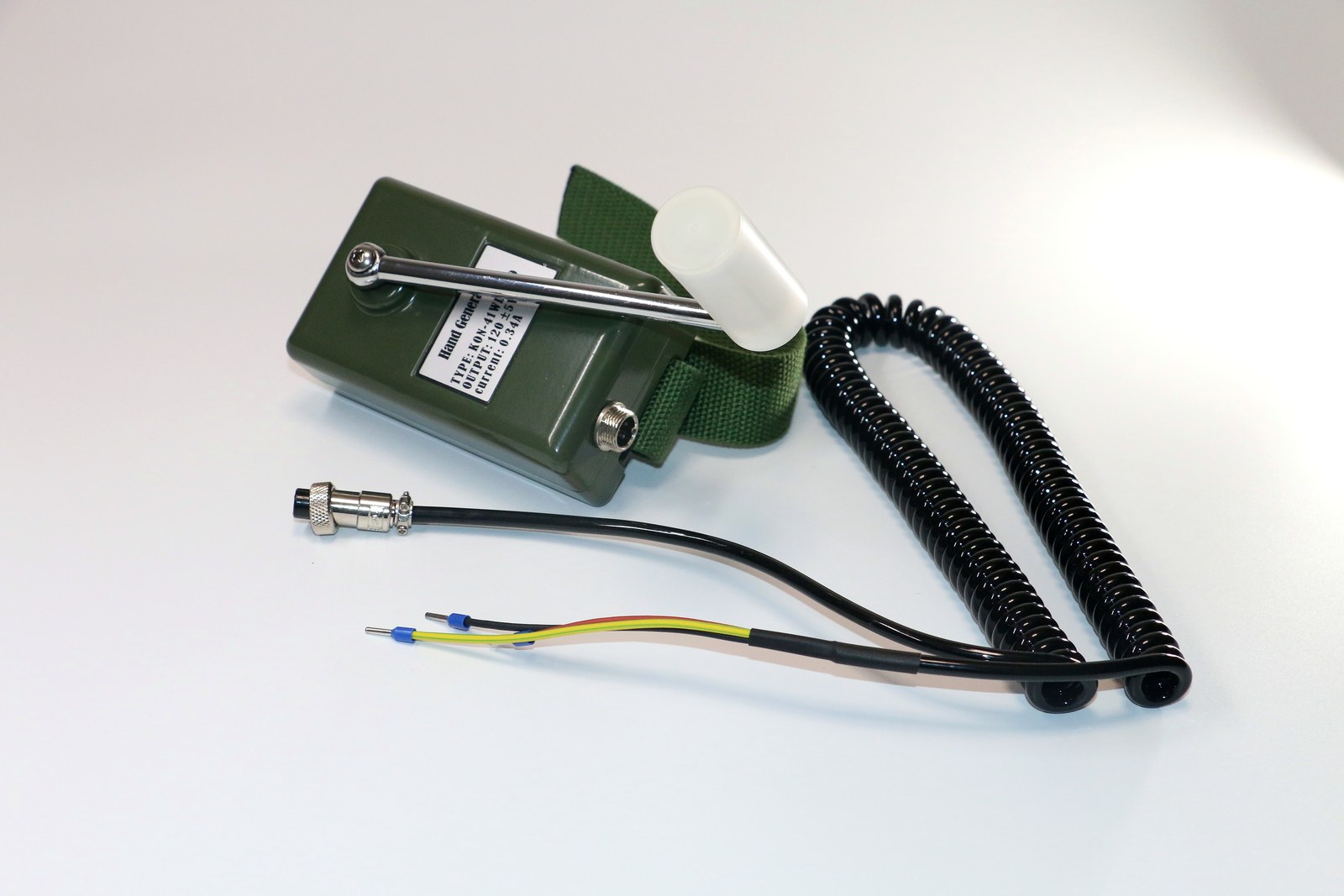 KON-41WDC120 package and accessories
